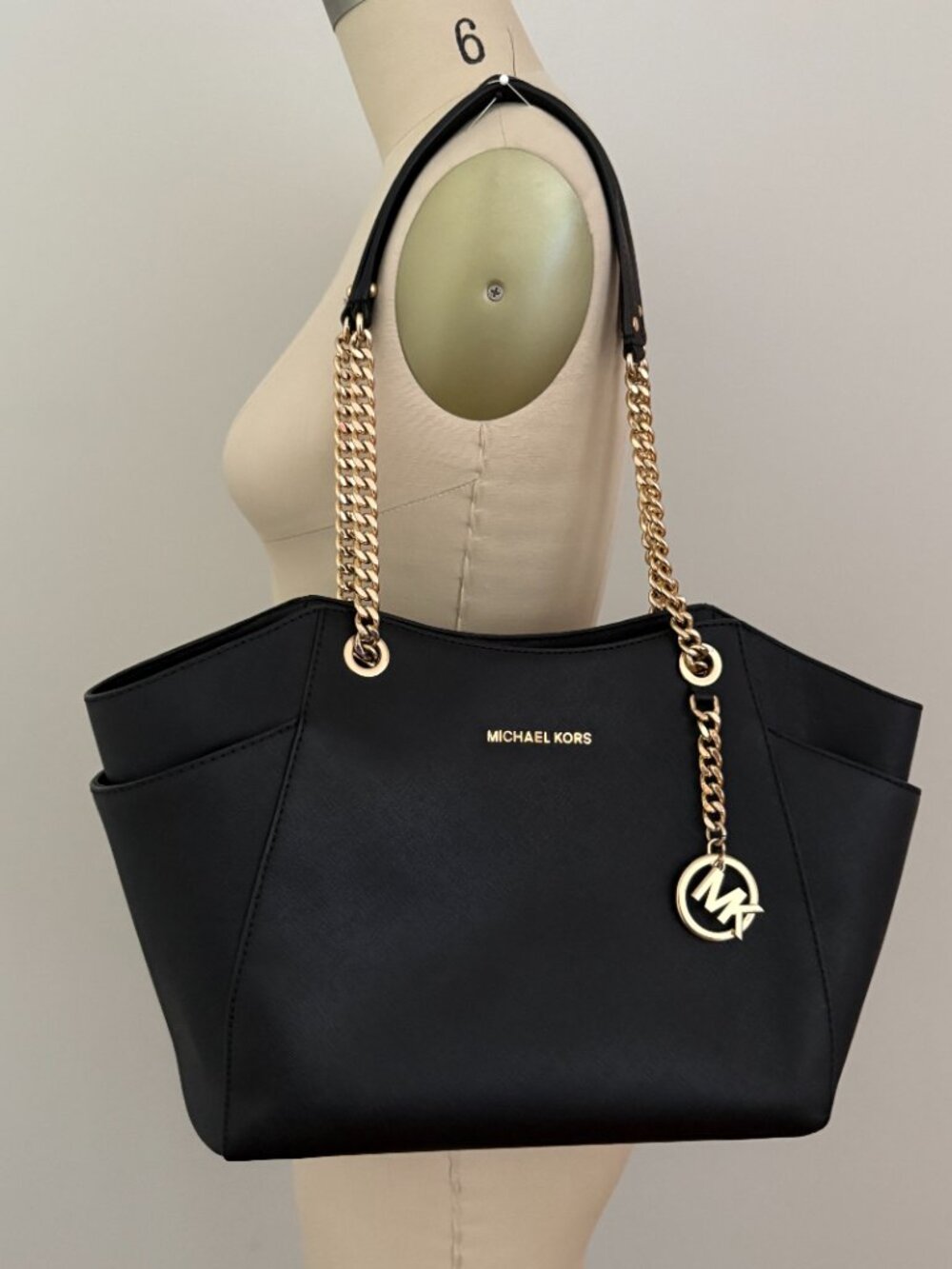 Michael Kors Jet Set Large Chain Shoulder Tote Bag Saffiano Black Gold Timeless